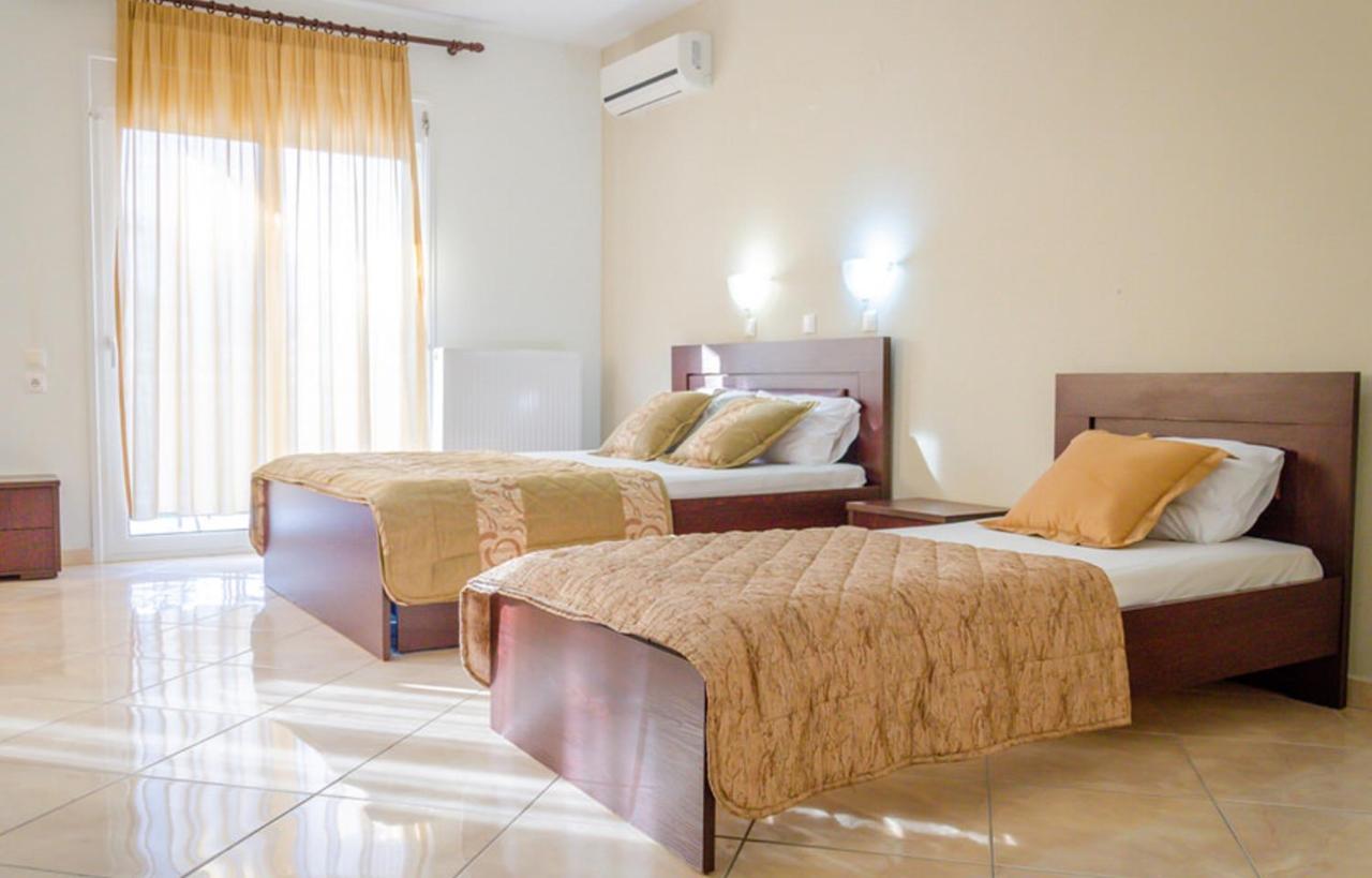 Delfini Hotel 2*
